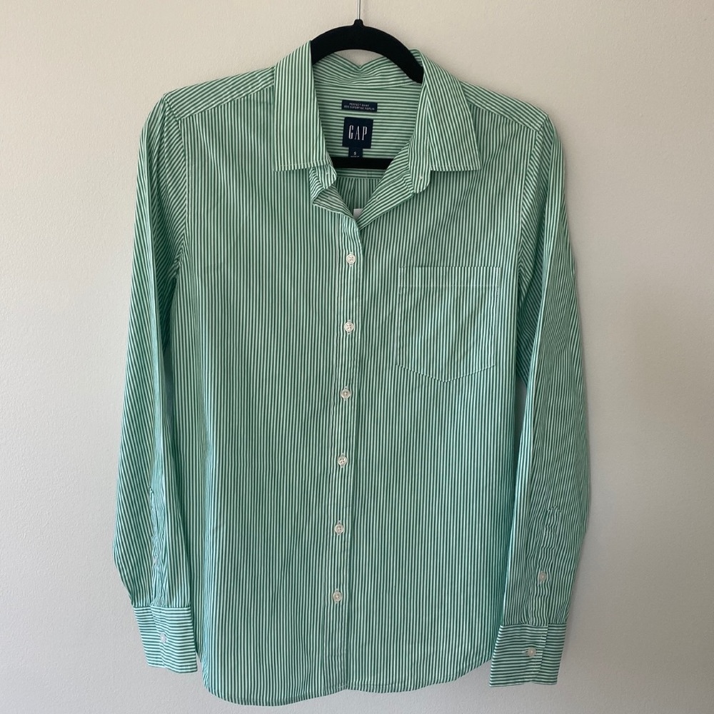 The Perfect Cotton Striped buttondown